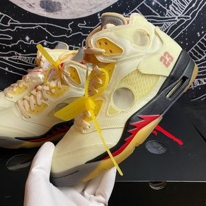 OFF-WHITE JORDAN 5’s IN STOCK